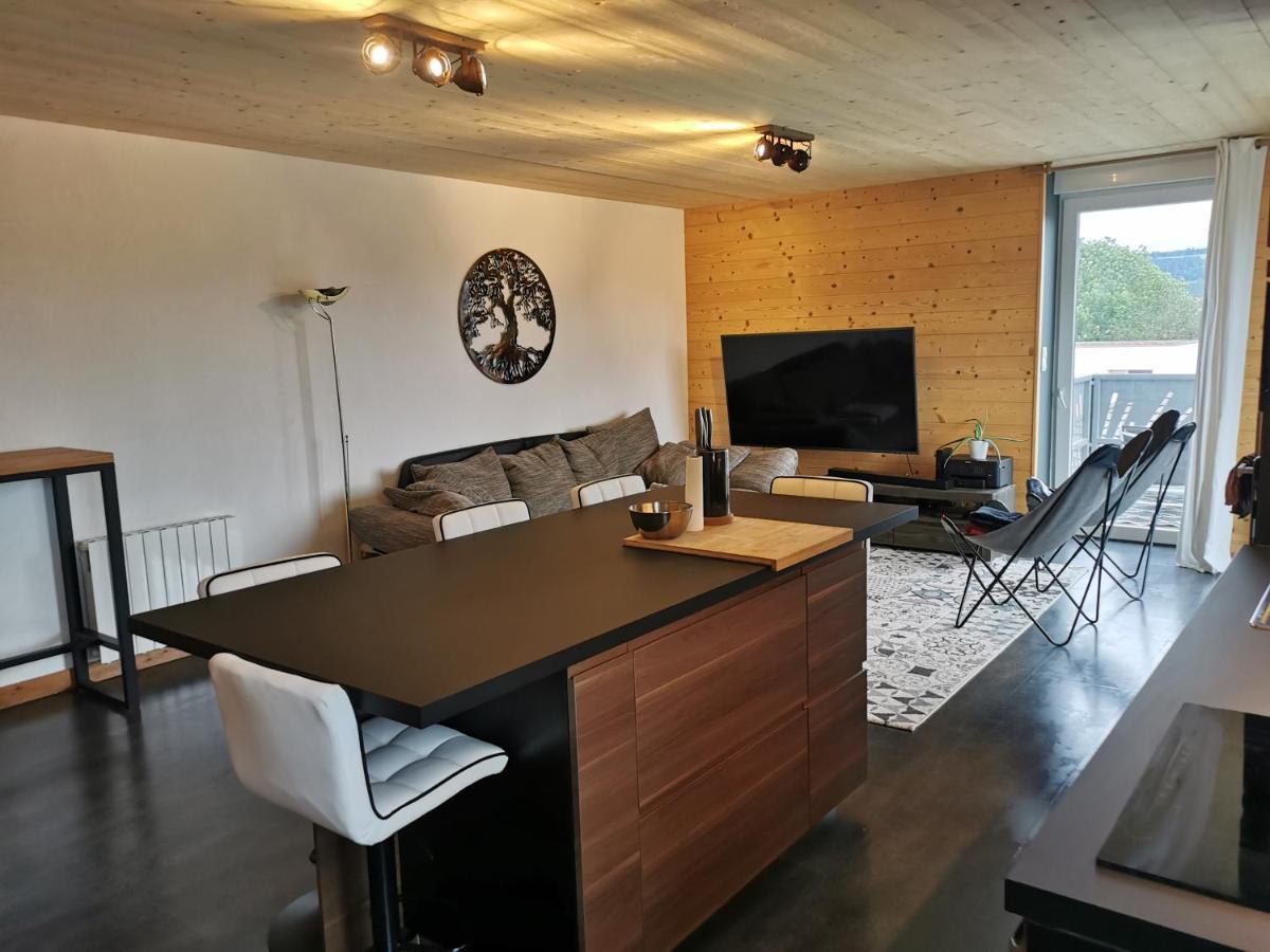 Superbe Appartement Neuf Avec Terrasse Orchamps-Vennes Zewnętrze zdjęcie